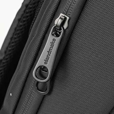 Zipper Pull Logo